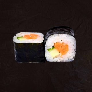 Хосомаки с семгой