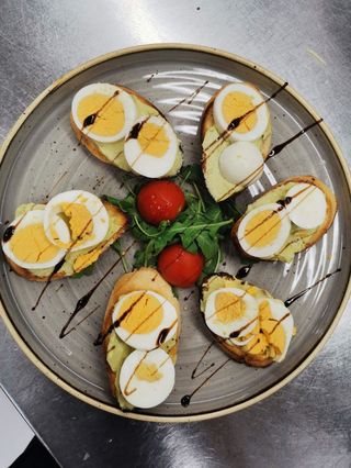 Bruschetta tunjevina