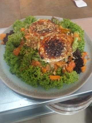 Ensalada De Queso De Cabra Canario