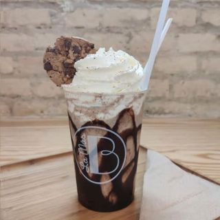 Frappé de vainilla cookies (470 ml)