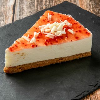 Tarta De Queso Con Sirope De Frambuesa