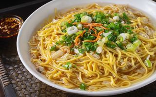 Spaghetti in salsa con aglio拌面