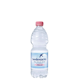 Acqua naturale