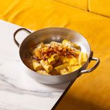 Rigatoni alla carbonara + acqua