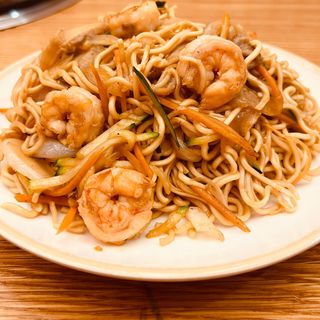 TALLARINES CON GAMBAS  