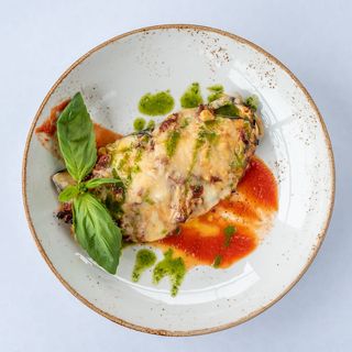 Запечен патладжан с моцарела и домати (300г)