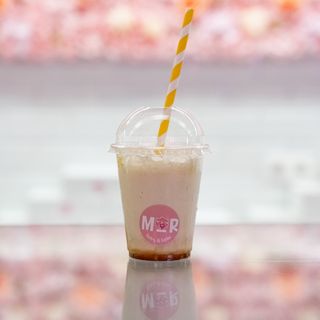 Smoothie De Plátano Con Coco Y Piña