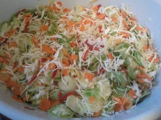 Svježa mješana salata 