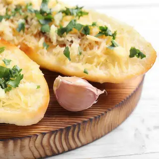 Pan De Ajo Con Queso (1 Ud.)