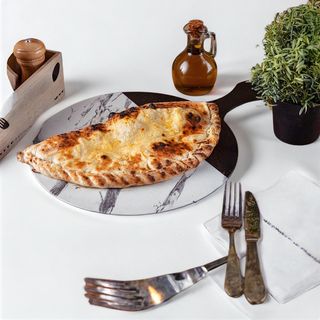 PIZZA CALZONE FORMAGGI E SPINACI 450G