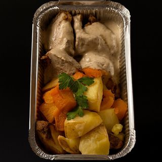 Carrillada al vino tinto con puré