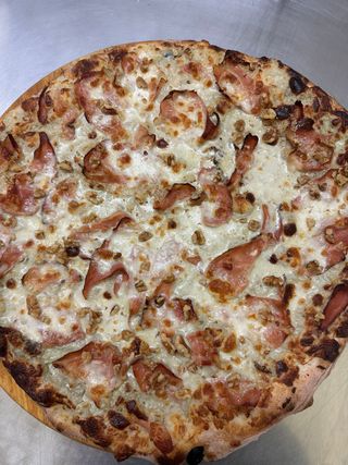 Triestina - mezza pizza