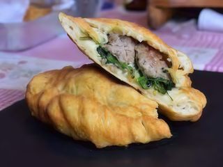 Calzone cicoria e salsiccia