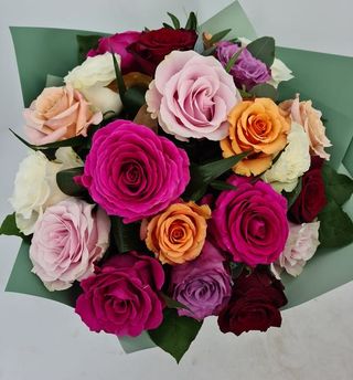 Buchet mix trandafiri