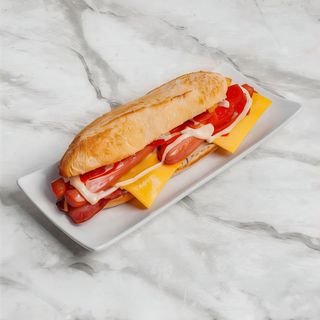 Bocadillo De Salchicha