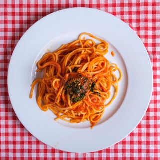 Pasta al pomodoro e basilico