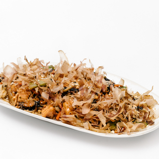 Пшенична локшина з лососем та мідіями