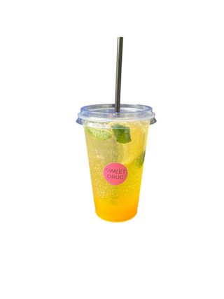 Лимонад полуничний баблгам (500мл)