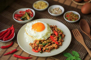 Pad Kra Pao Gai Khai Dow