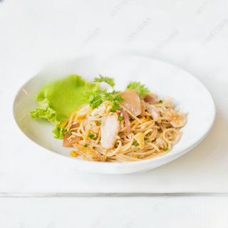 Спагети с пилешко месо (500г)