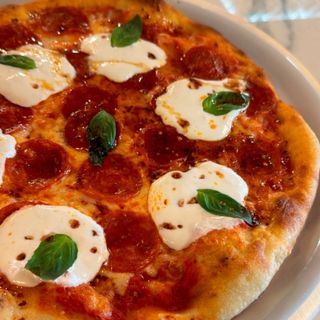 PIZZA PEPPERONI STRACCIATELLA