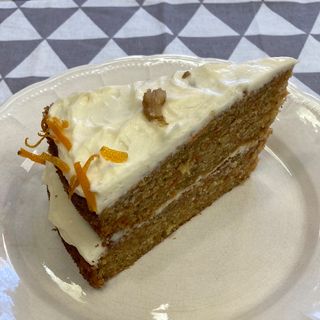 Tarta de zanahoria porción
