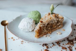 Porcja ciasta wegańskiego