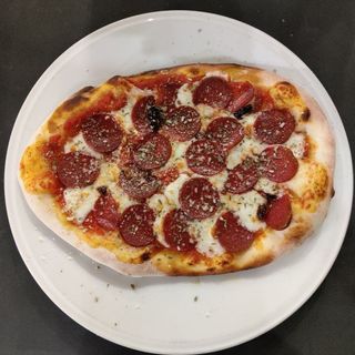 Піца Пеппероні (290г) 22см