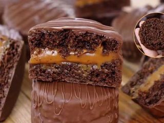 Pão de mel com doce de leite
