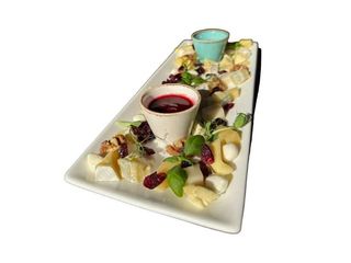 Сирне антипасті (245g)