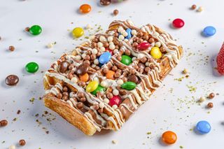 ბელგიური ვაფლი ,რძიანი და თეთრი შოკოლადი, ემემდემსი, შოკოლადის ბურთები