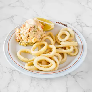 Calamares Fritos Con Ensaladilla