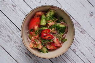 Salata de legume cu uleiul casei