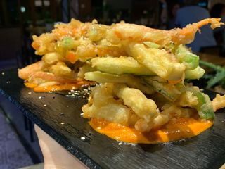 Tempura De Verduras A La Miel & Salsa Romesco