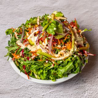 Пъстра салата