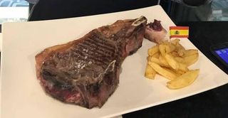 28. Chuletón De +-1 KG, Con Patatas Fritas