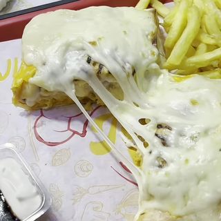 Tacos mahboul gratiné + frites + boisson