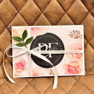 Felicitarea care iti insoteste buchetul