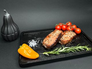 Шашлик зі свинячої вирізки    (замовлення приймаються від 200грам) (100g)