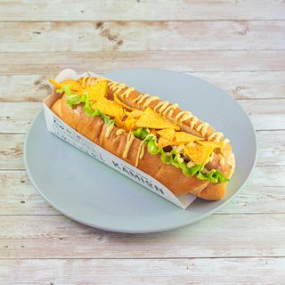 Sendvič sa kobasicom i sirom