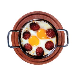 Pržena jaja sa turskim sudžukom 250g