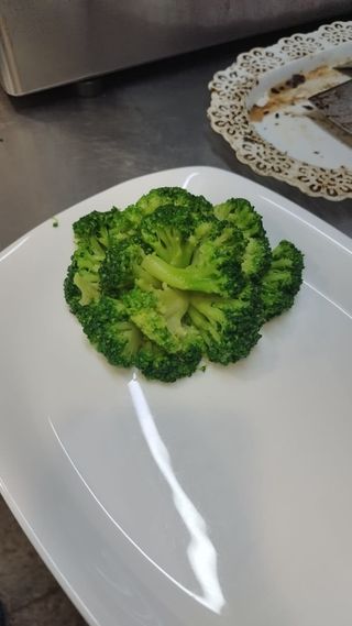 Броколи на пара (100гр)