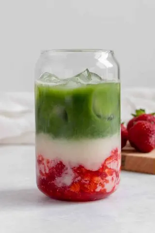 Latte Matcha Fresa (250 Ml.)