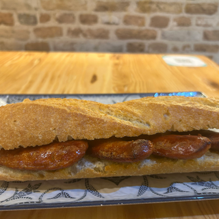 Bocadillo de chorizo a la plancha