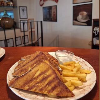 Punjene prženice i pomfrit