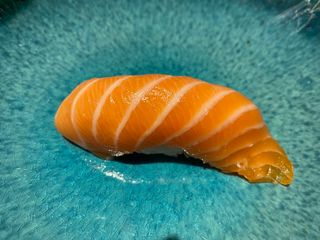 Nigiri salmone - 2 pezzi