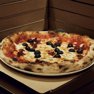 Pizza Sevillana