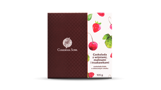 Czekolada z wiśniami, malinami i truskawkami