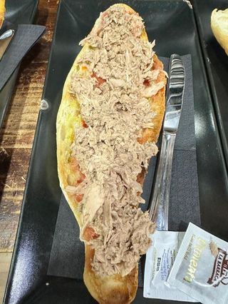 Tostada Con Tomate Y Atún (1/2 Ración)