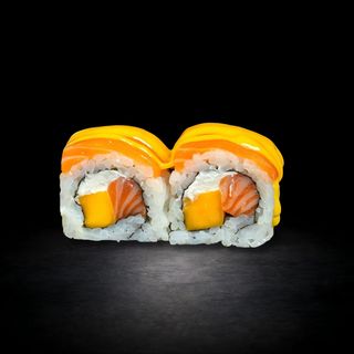 100. Uramaki De Salmó Amb Mango I Salsa De Mango (8 Uds.)